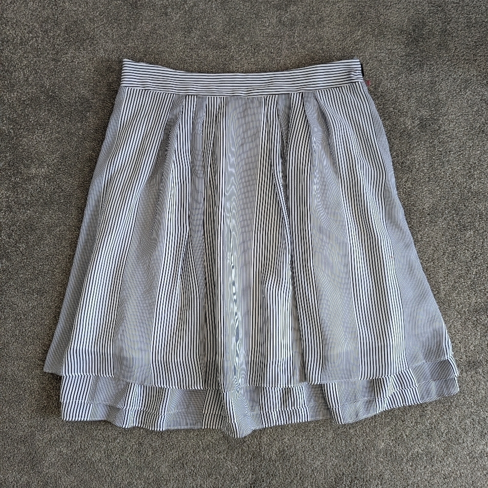 Karl Lagerfeld White and Black Striped Flowy Skirt Women's 6